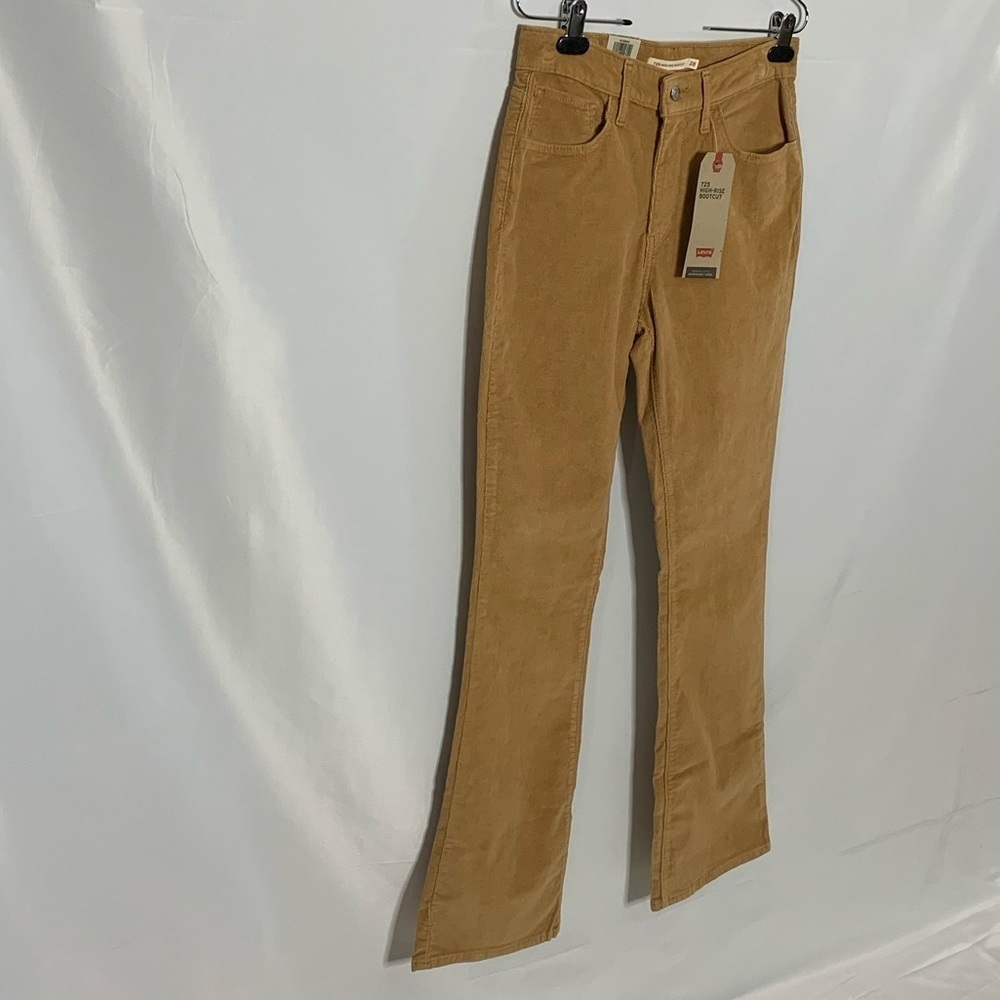 Levi’s 725 High Rise Bootcut Women’s Corduroy Pant - Picture 5 of 11